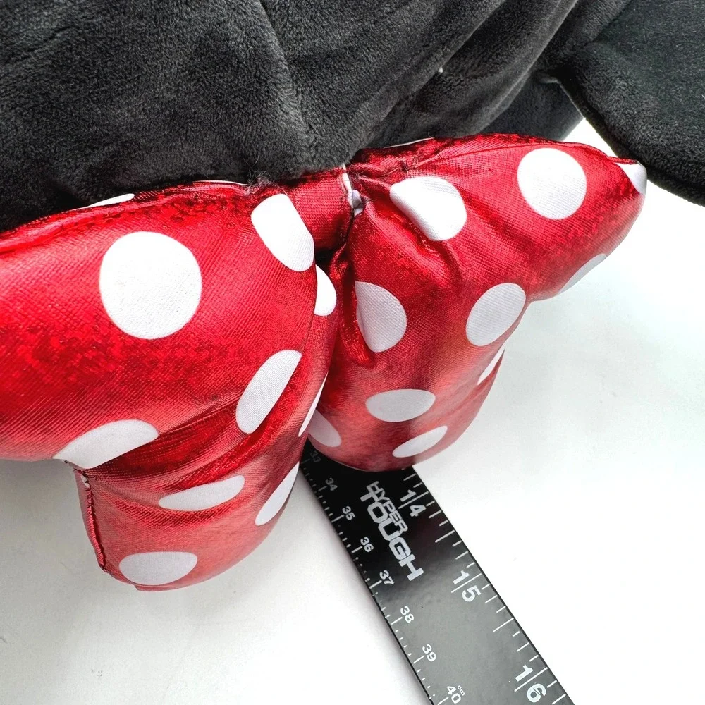 DISNEY SQUISHMALLOWS NWT 14